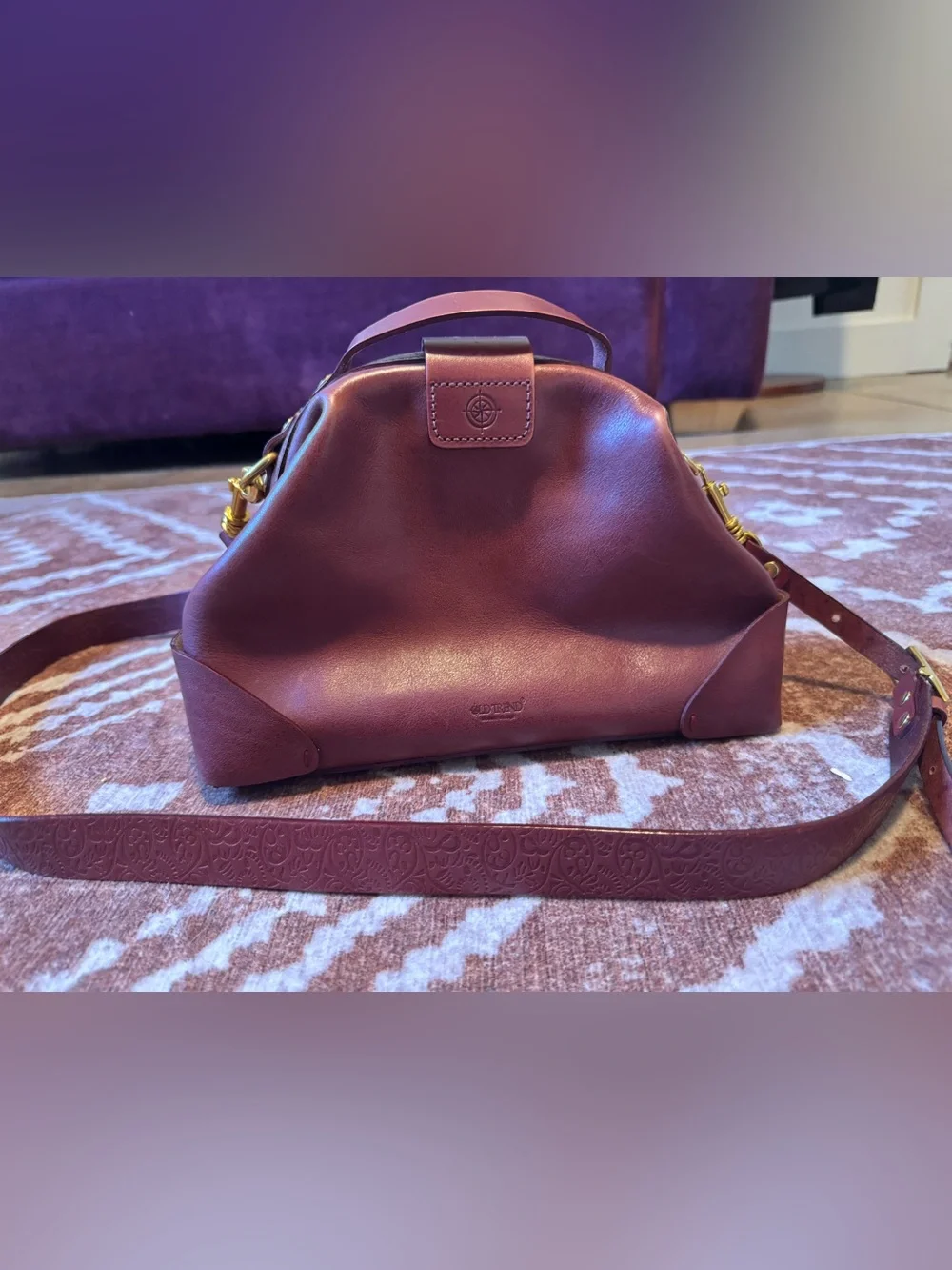 Old trend modern vintage burgundy leather dr bag brass crossbody embossed strap